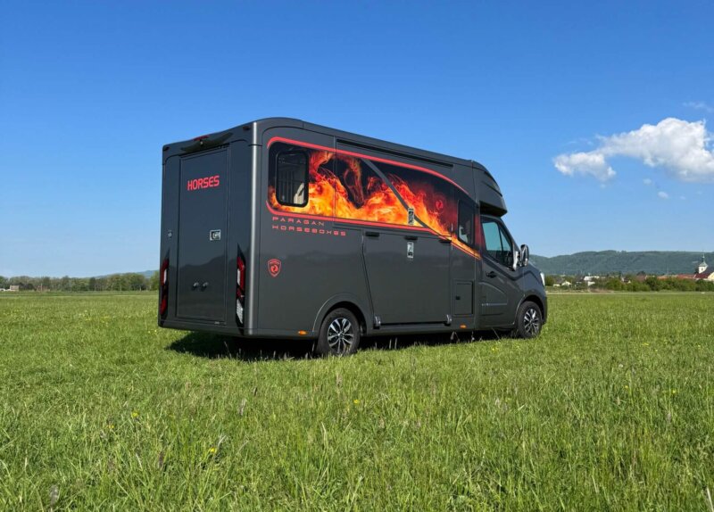 Excelsion 5XL horsebox